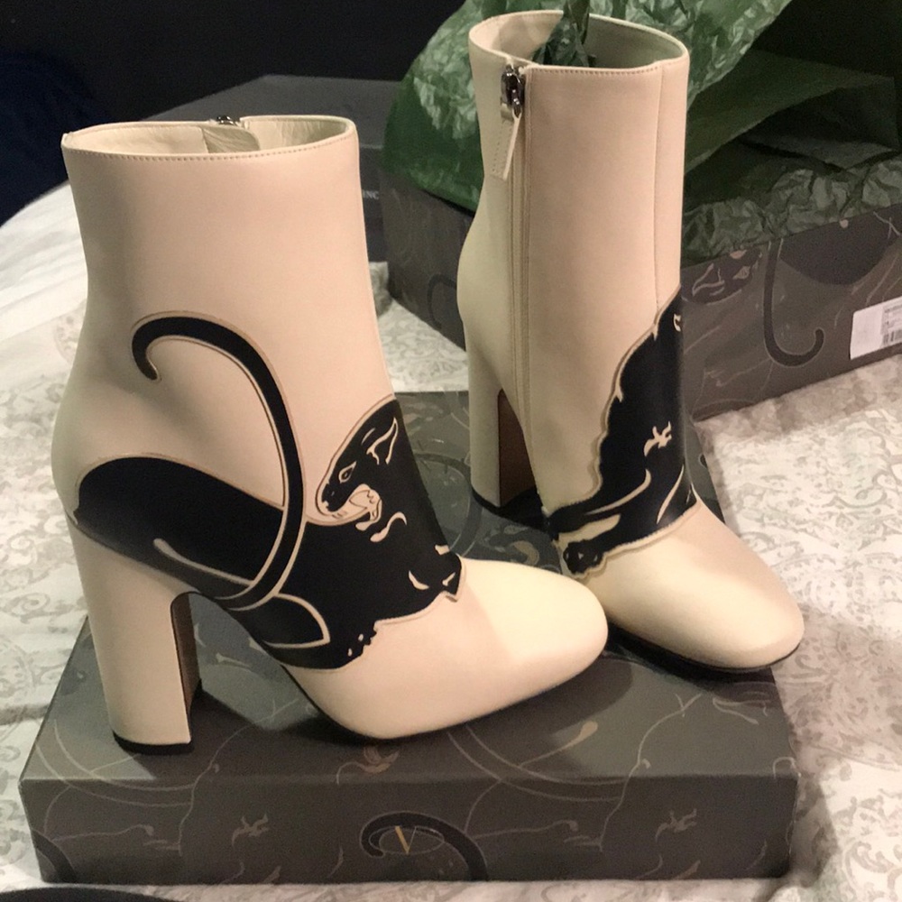 Valentino Garavani Panther Leather 90mm Bootie